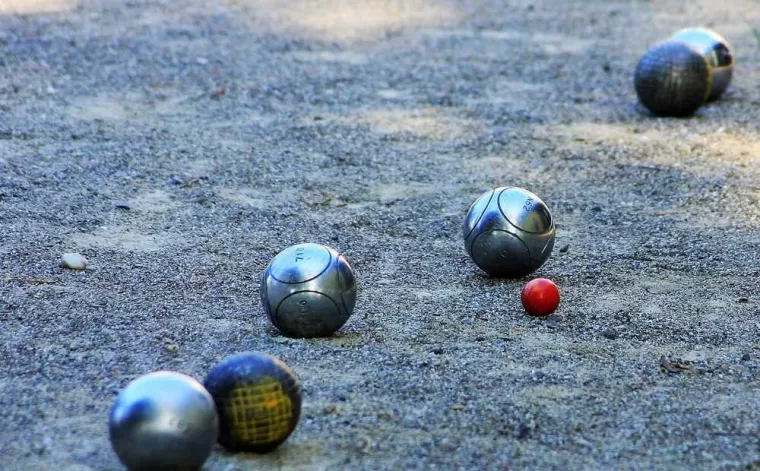 Création de terrain de pétanque, Aix-en-Provence, Raquin Paysages Père & Fils